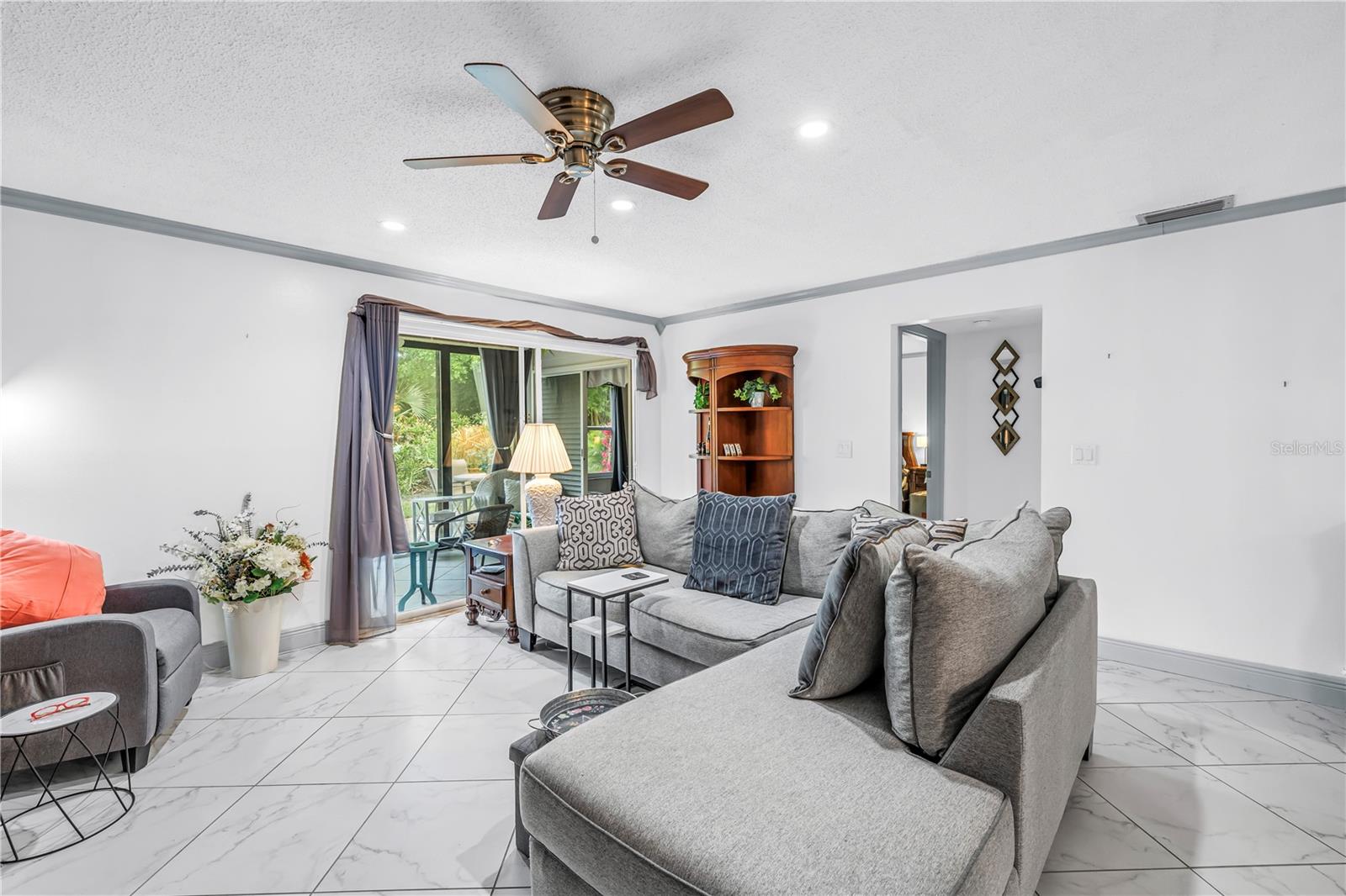 415 Spring Lakes Boulevard, FL