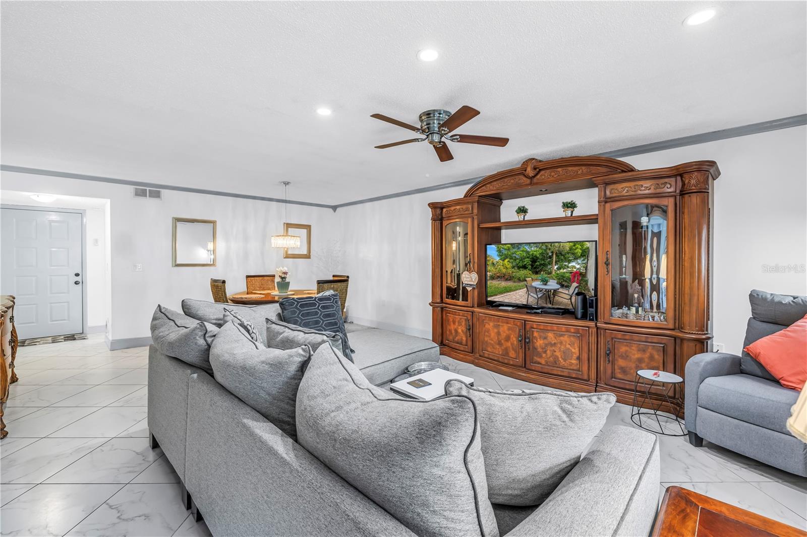 415 Spring Lakes Boulevard, FL