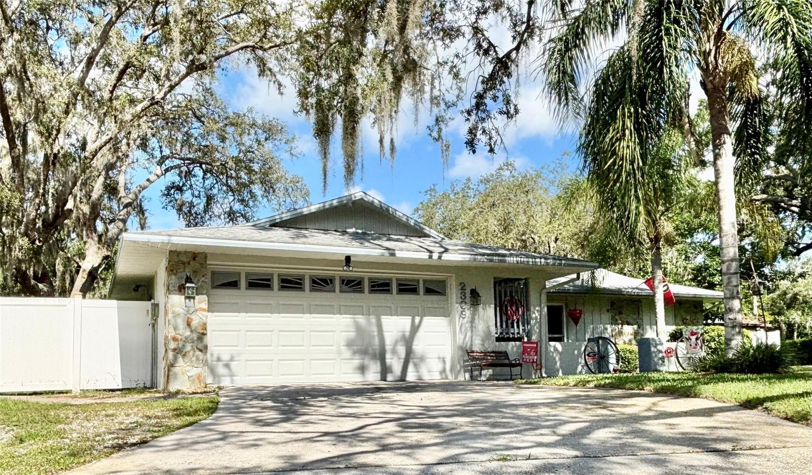 2309 Woodbend Circle, FL