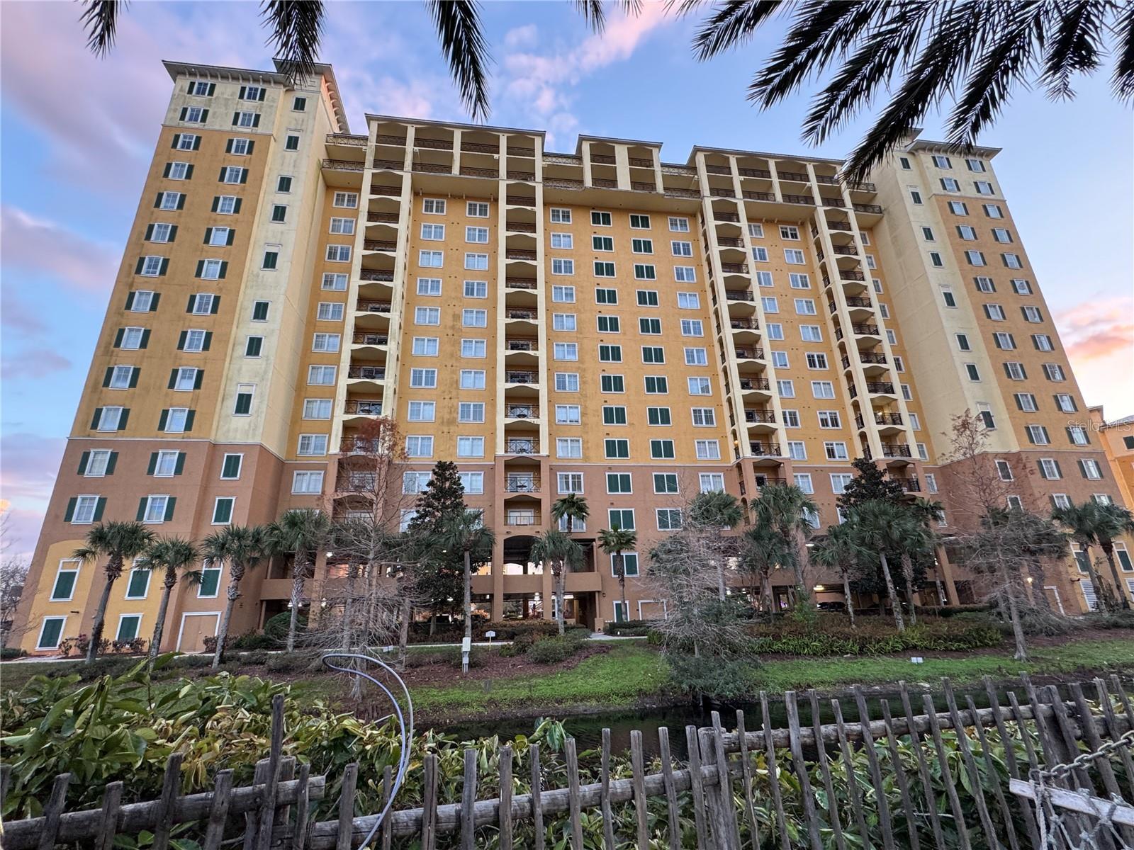 8125 Resort Village Drive, FL