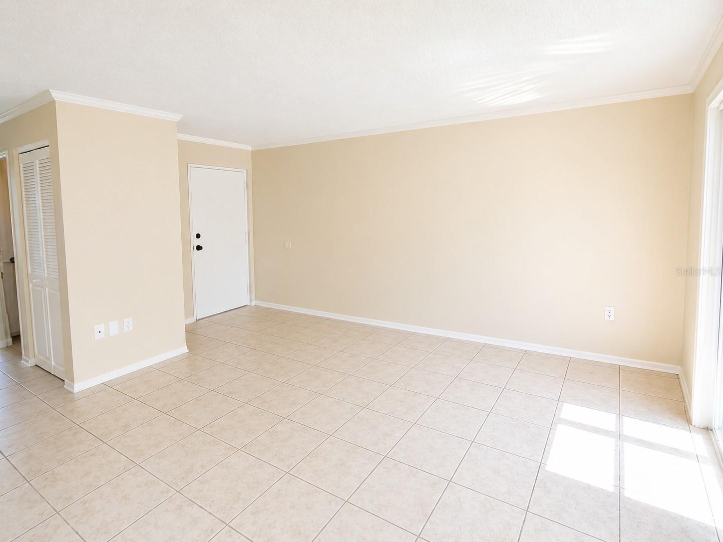 1044 82nd Terrace, FL