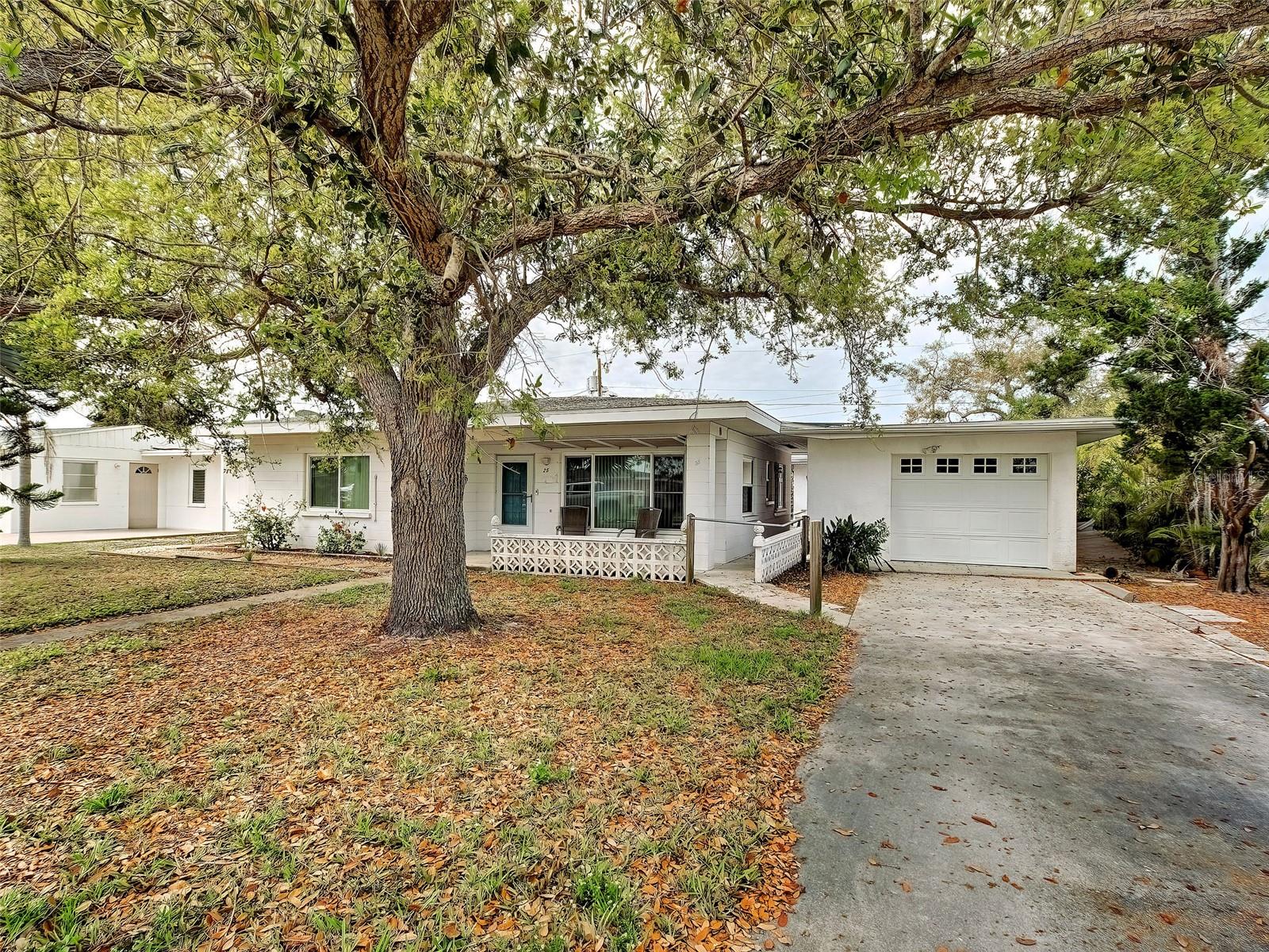 25 Hillcrest Drive, FL