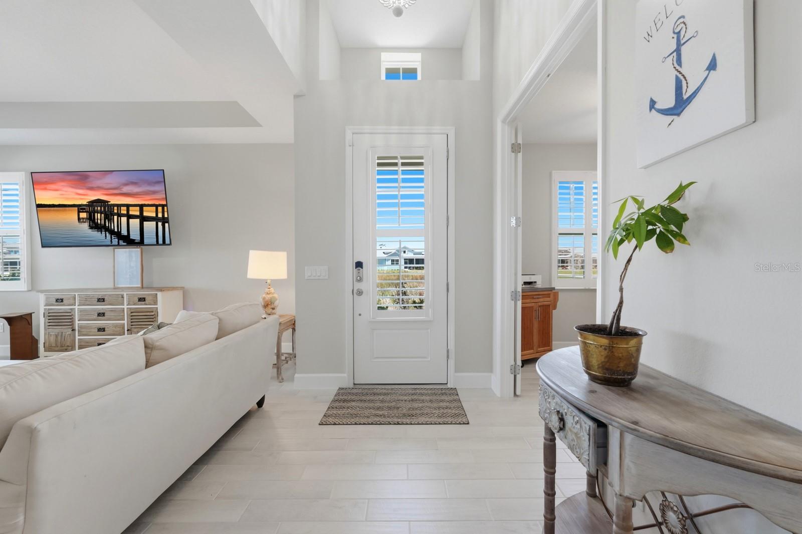 896 Coral Reef Way, FL