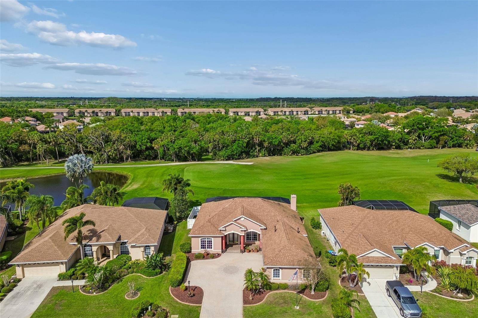 566 Planters Manor Way, FL