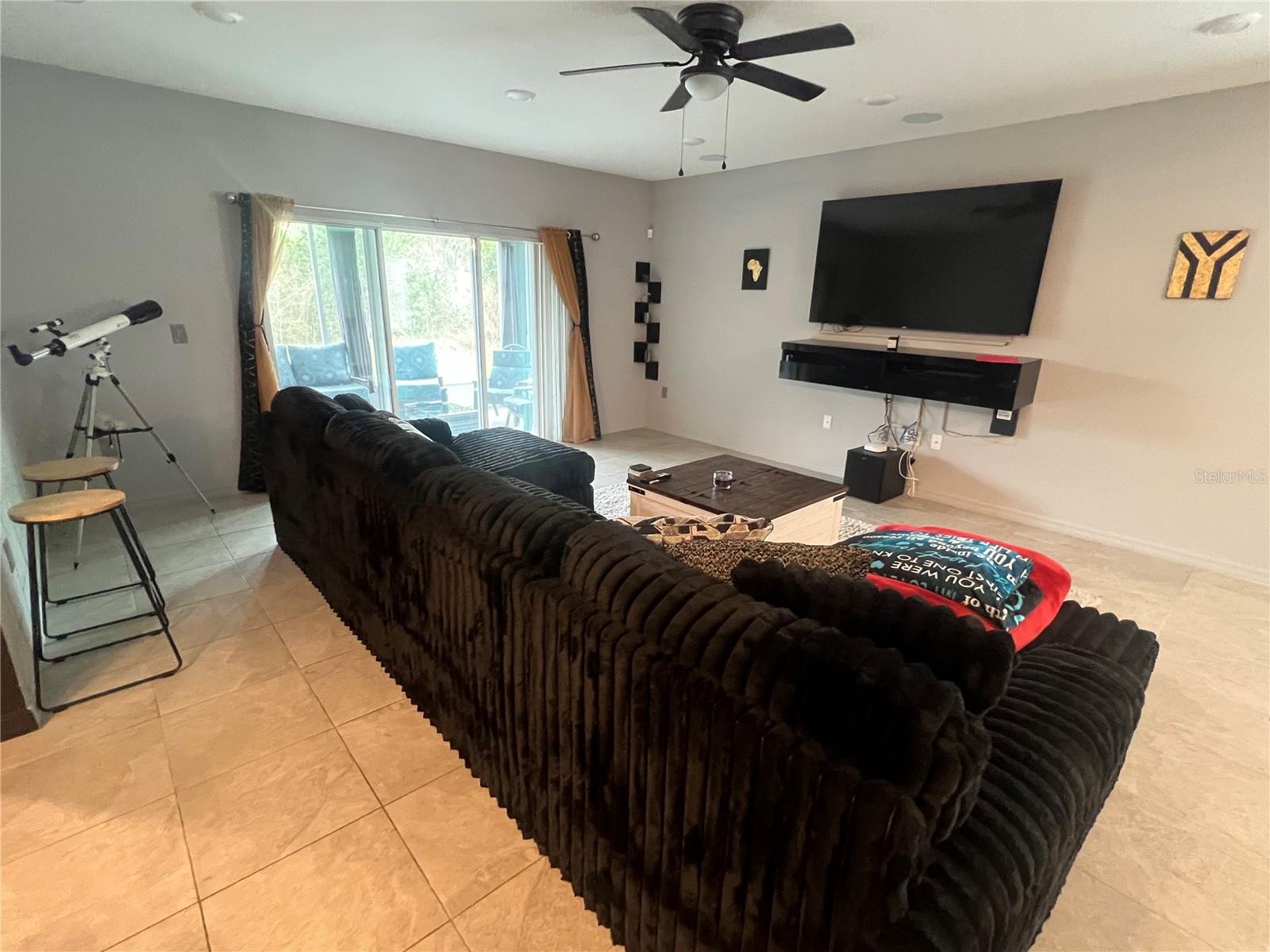 14040 Gregory Street, FL