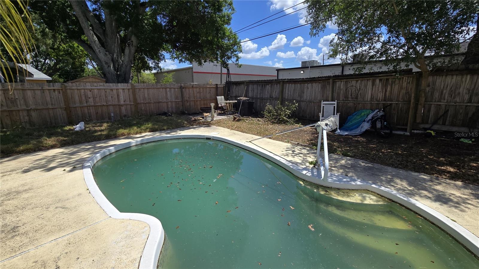 2221 Euclid Circle, FL