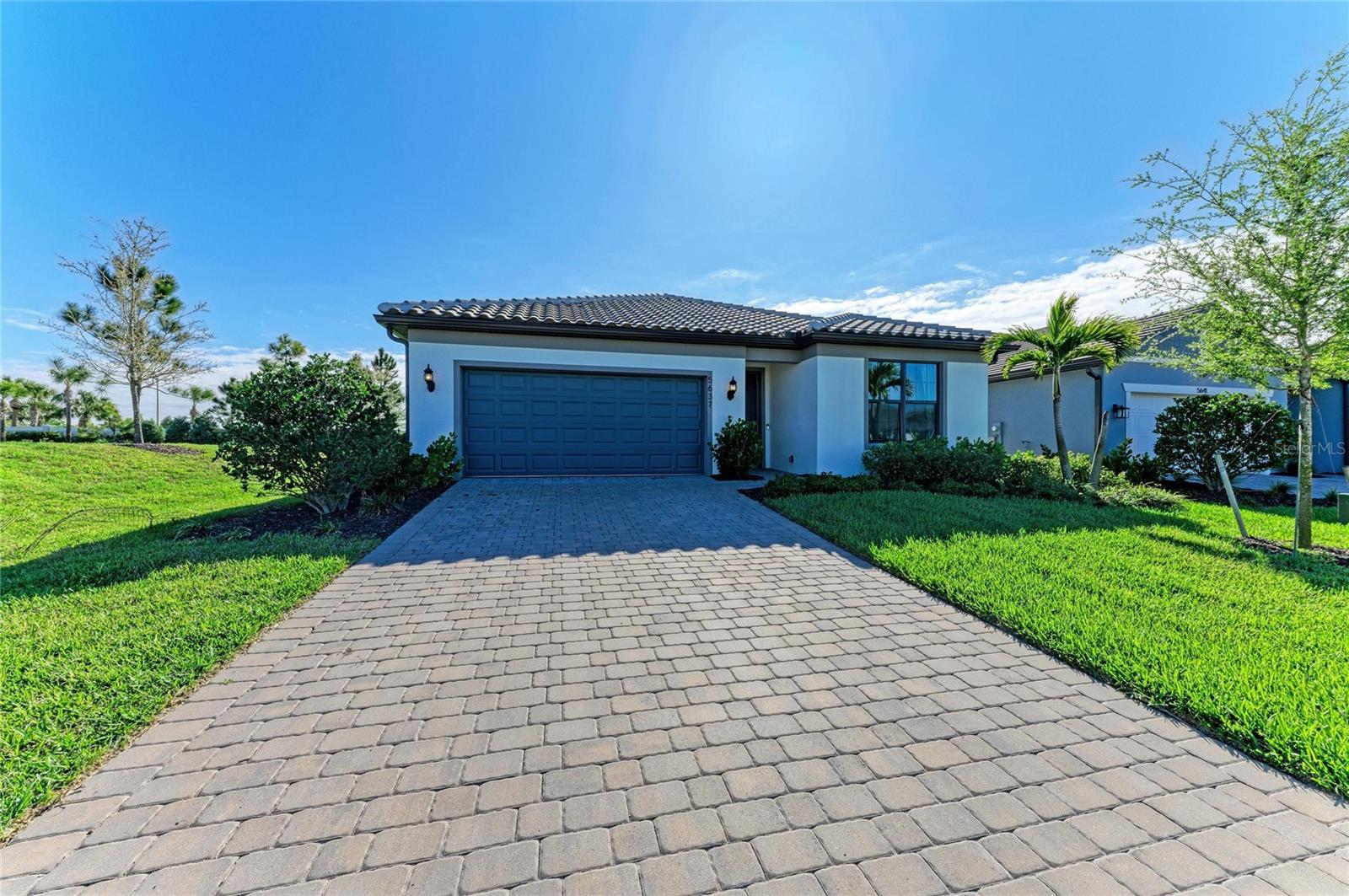 5637 Silverside Pine Court, FL