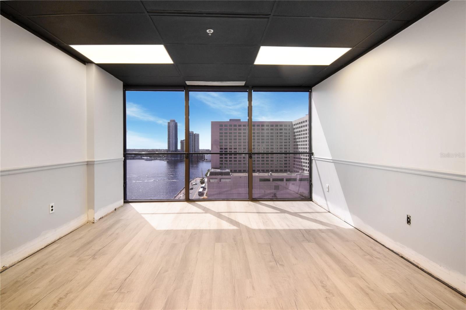 233 Bay Street, FL