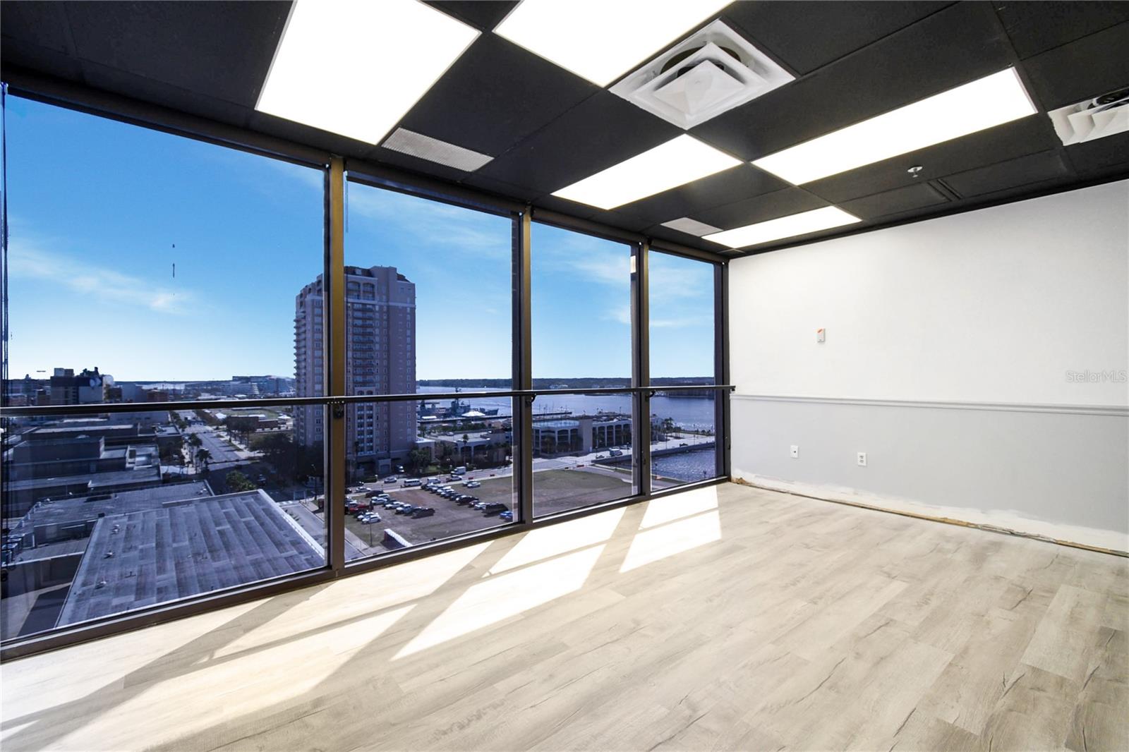 233 Bay Street, FL
