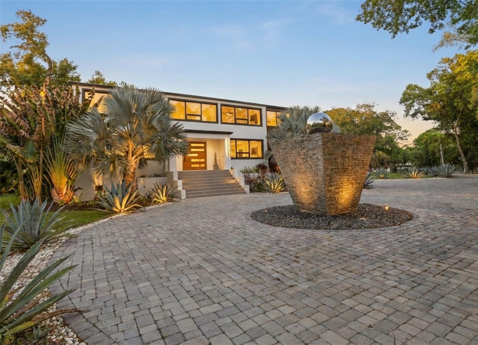 4942 Hubner Circle, FL