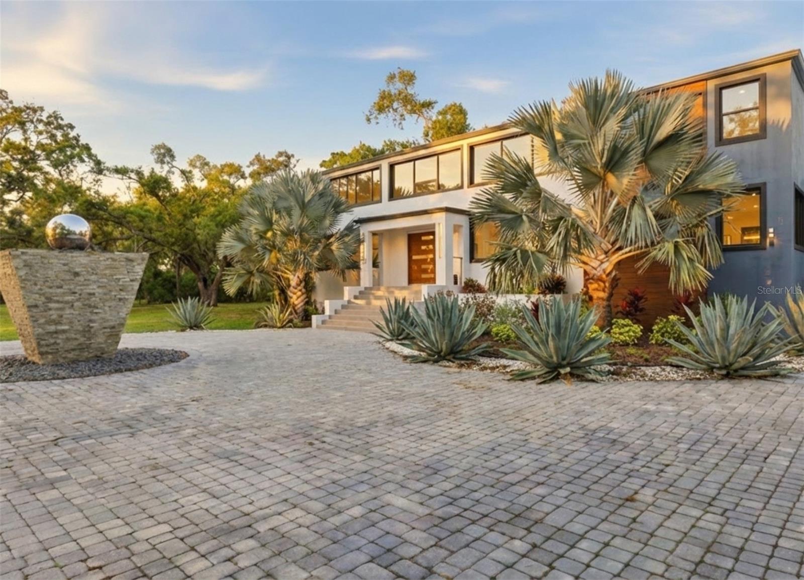 4942 Hubner Circle, FL