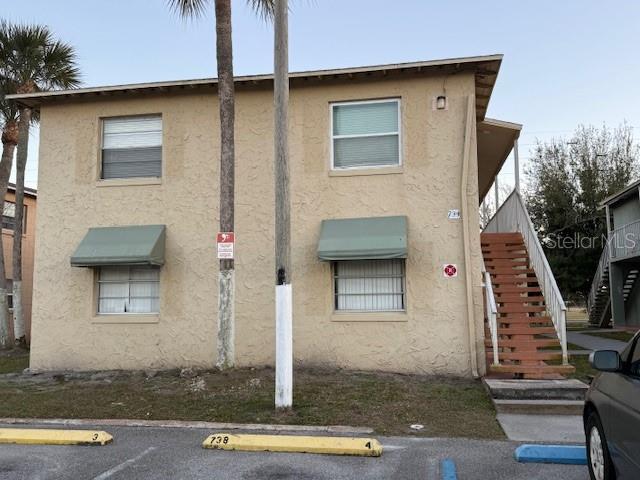 738 Michigan Ct, FL