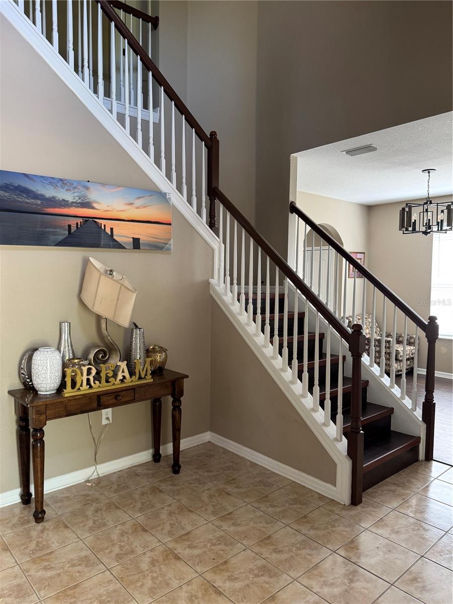 435 Stone Briar Drive, FL