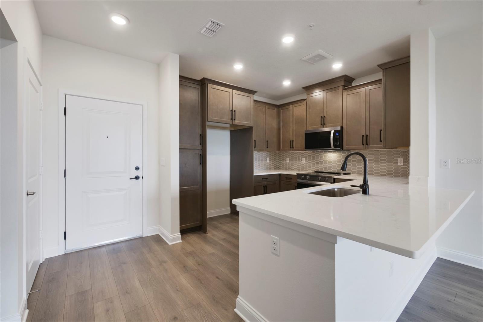 7545 Laureate Boulevard, FL