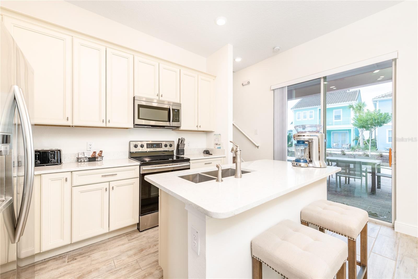 8075 Knee Deep Road, FL