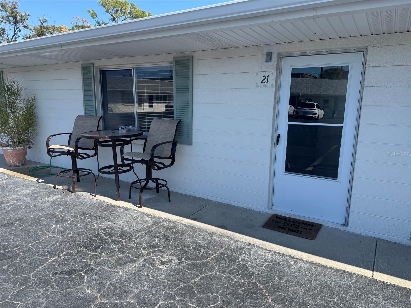 525 Manatee Court, FL