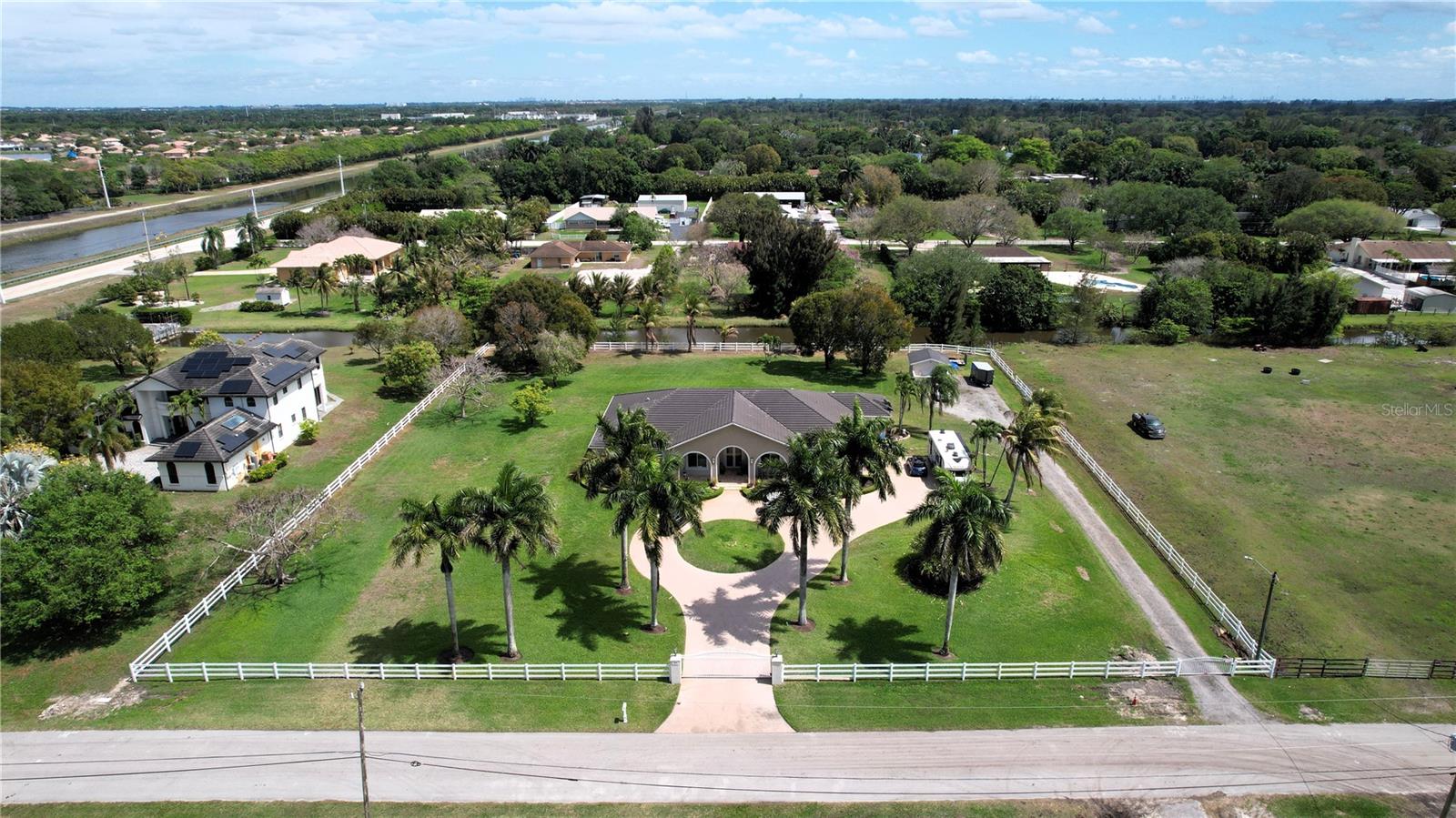 4810 198 Terrace, FL