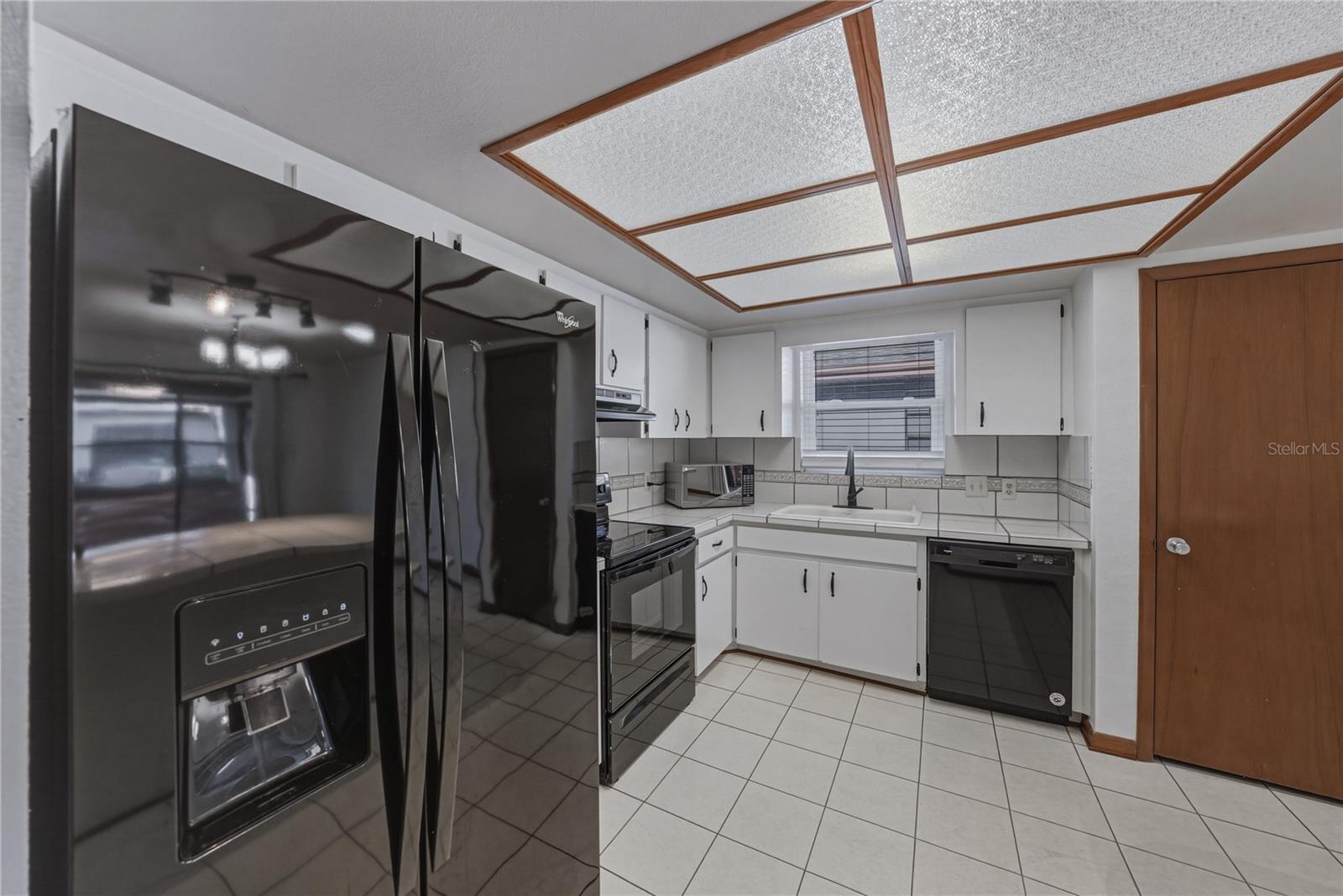 466 Lake Carolyn Circle, FL
