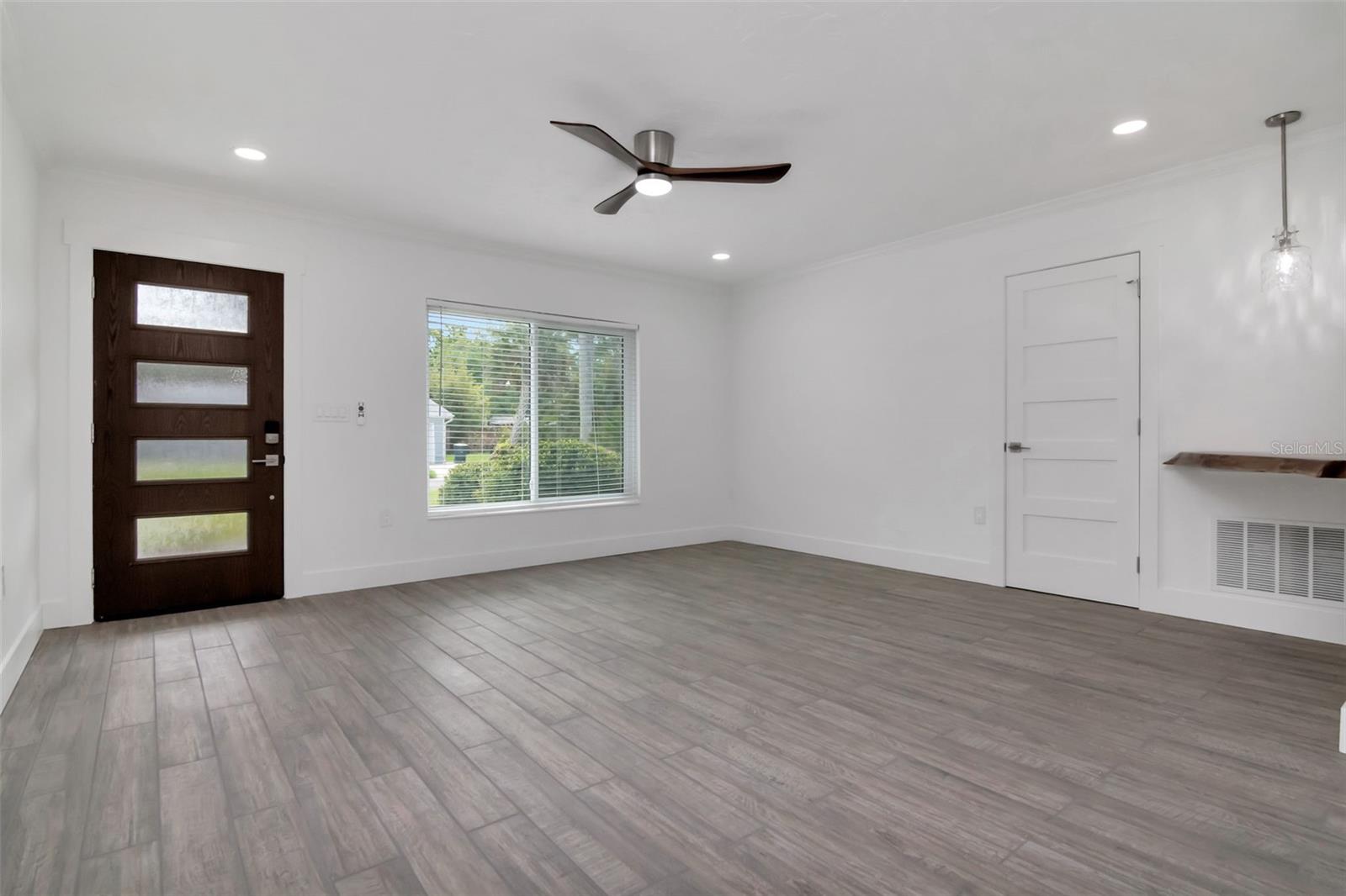 1840 Douglas Avenue, FL