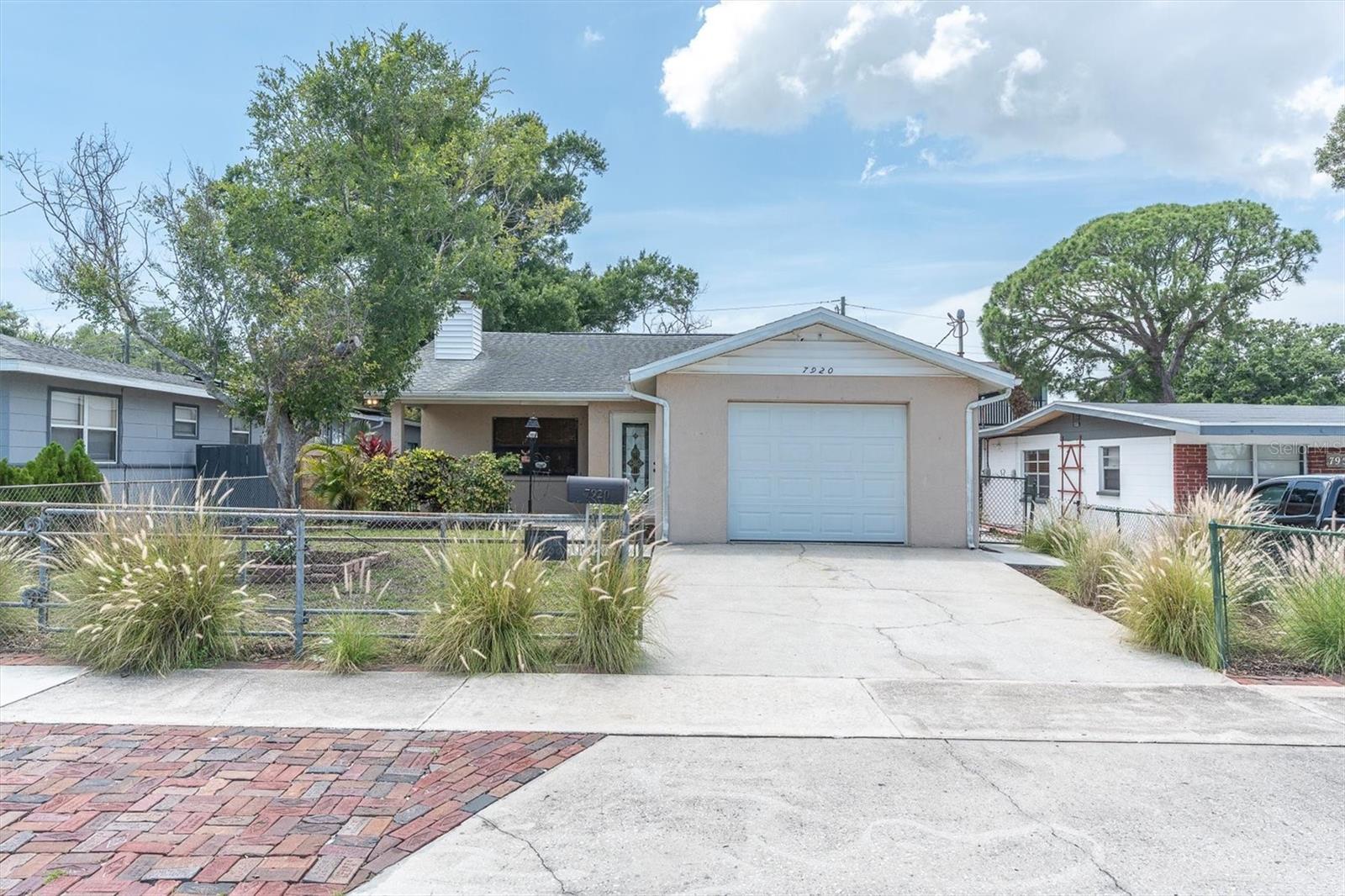 7920 52 Street, FL