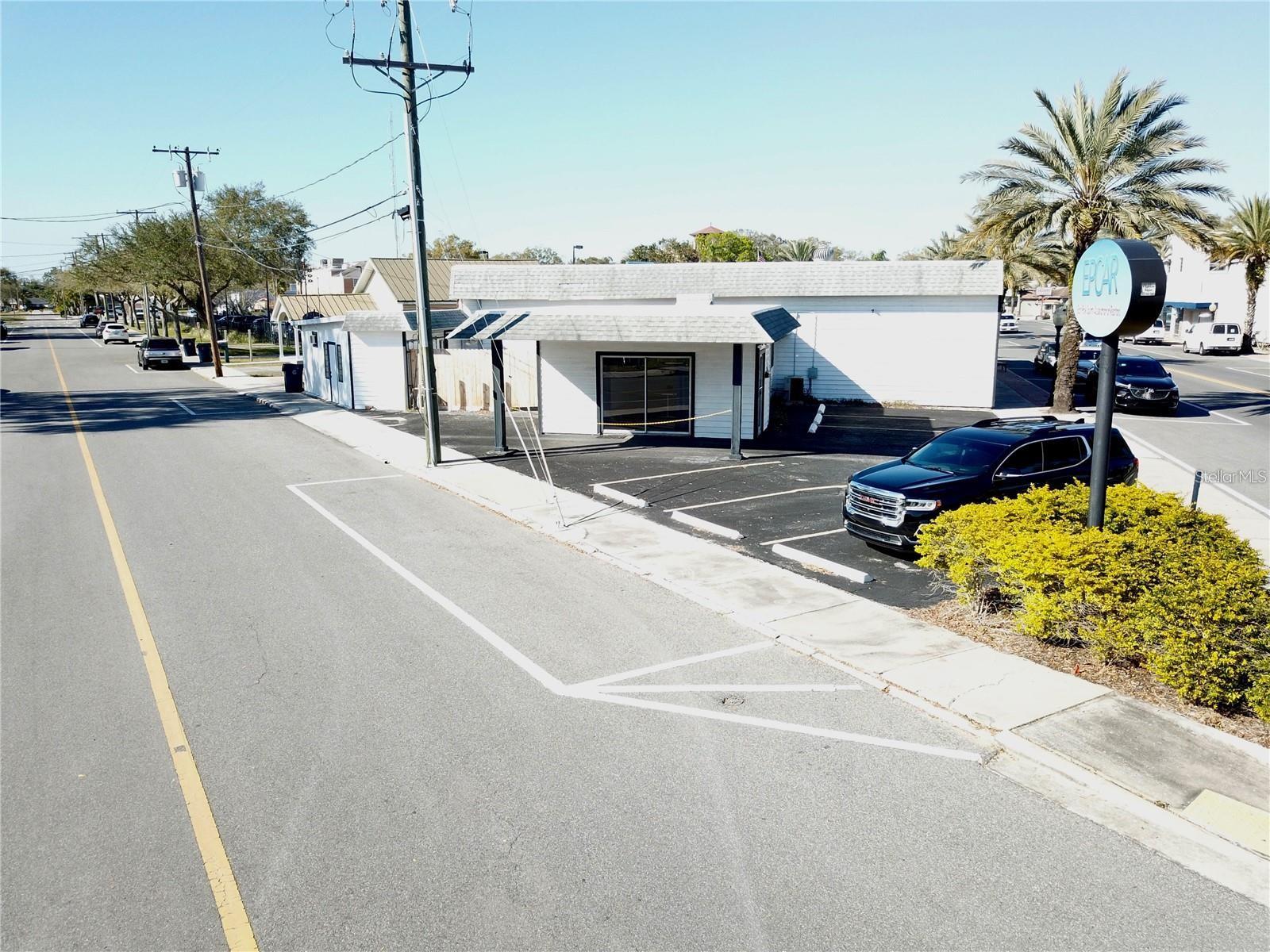 212 Main Street, FL
