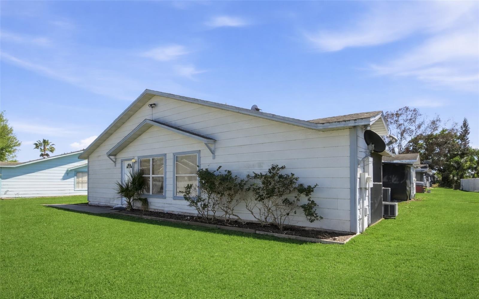 2132 Avon Boulevard, FL
