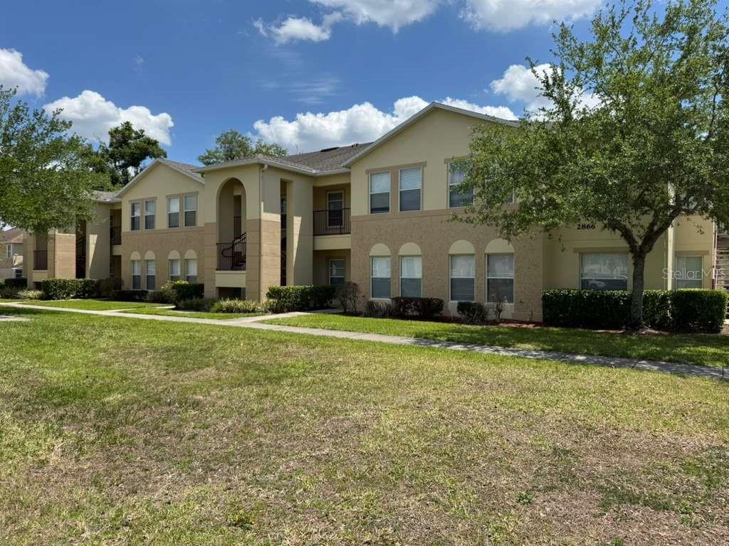 2866 Club Cortile Circle, FL