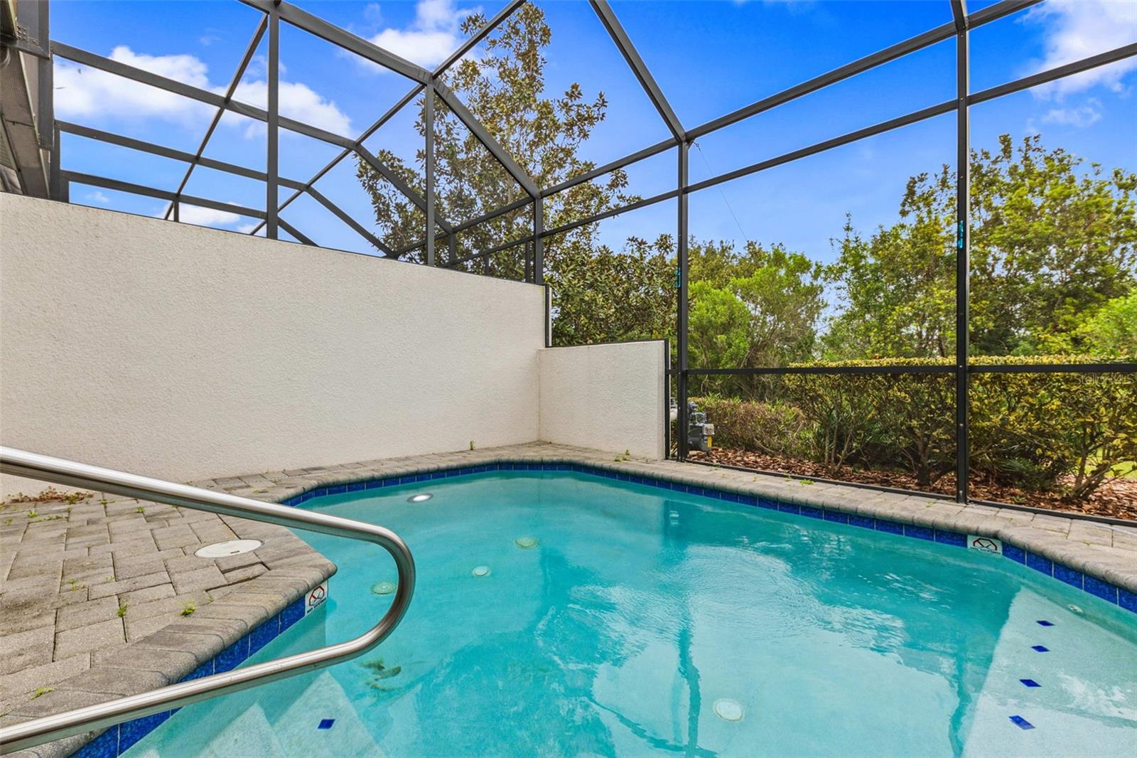 462 Captiva Drive, FL
