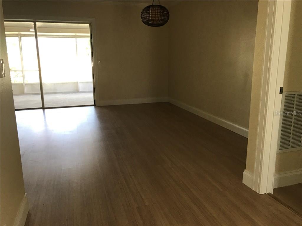 1019 Mockingbird Circle, FL
