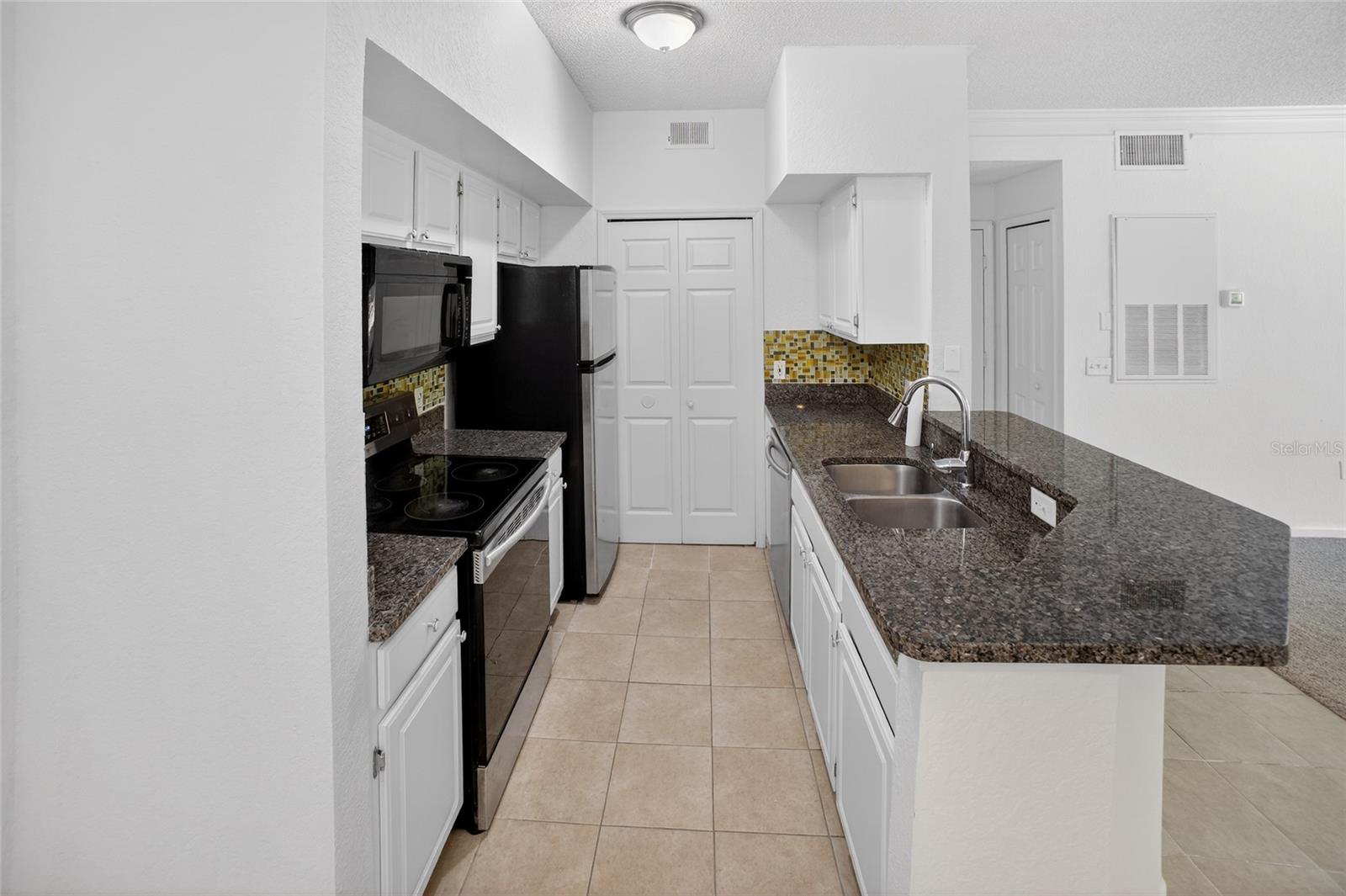 13003 Plantation Park Circle, FL