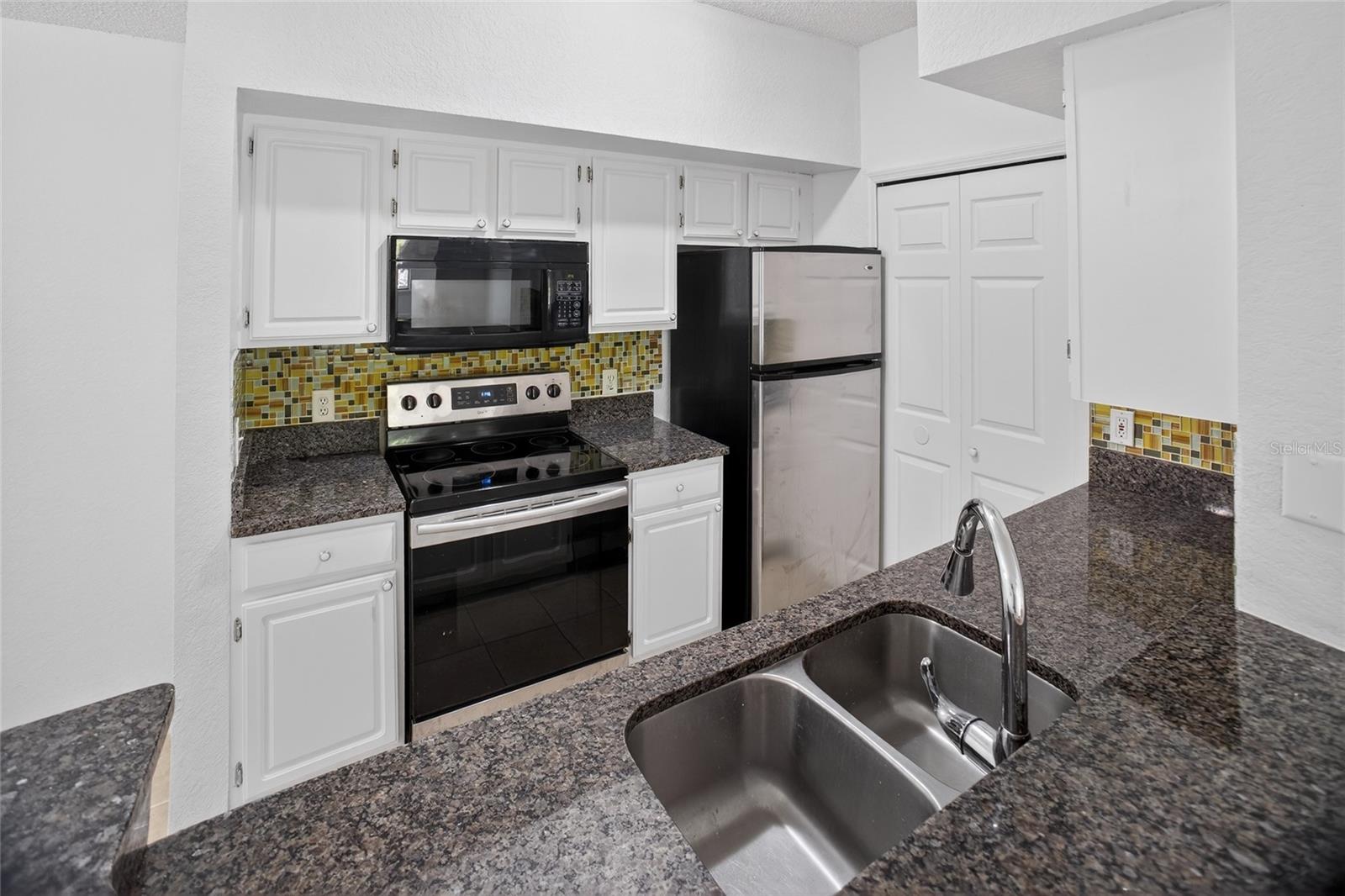 13003 Plantation Park Circle, FL