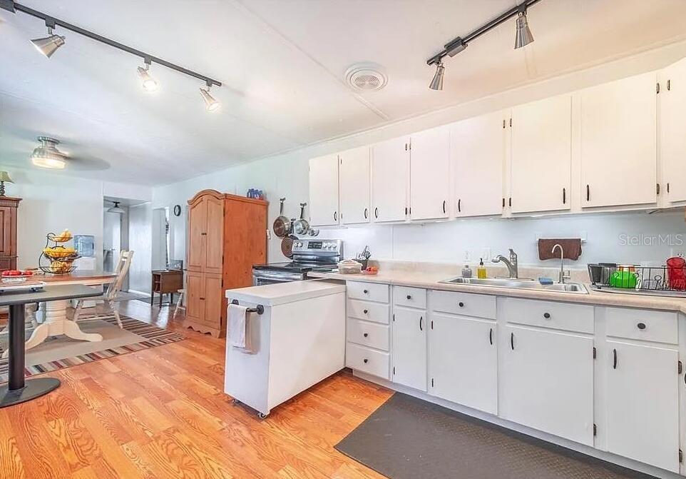 2360 Lakeview Drive, FL