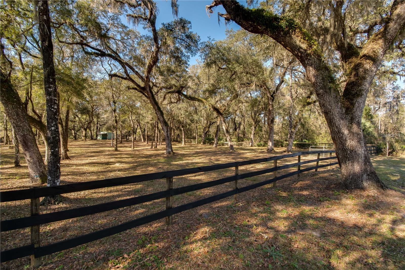63 Lake Wood Circle, FL