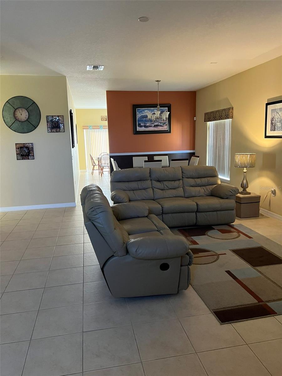 948 Hacienda Circle, FL