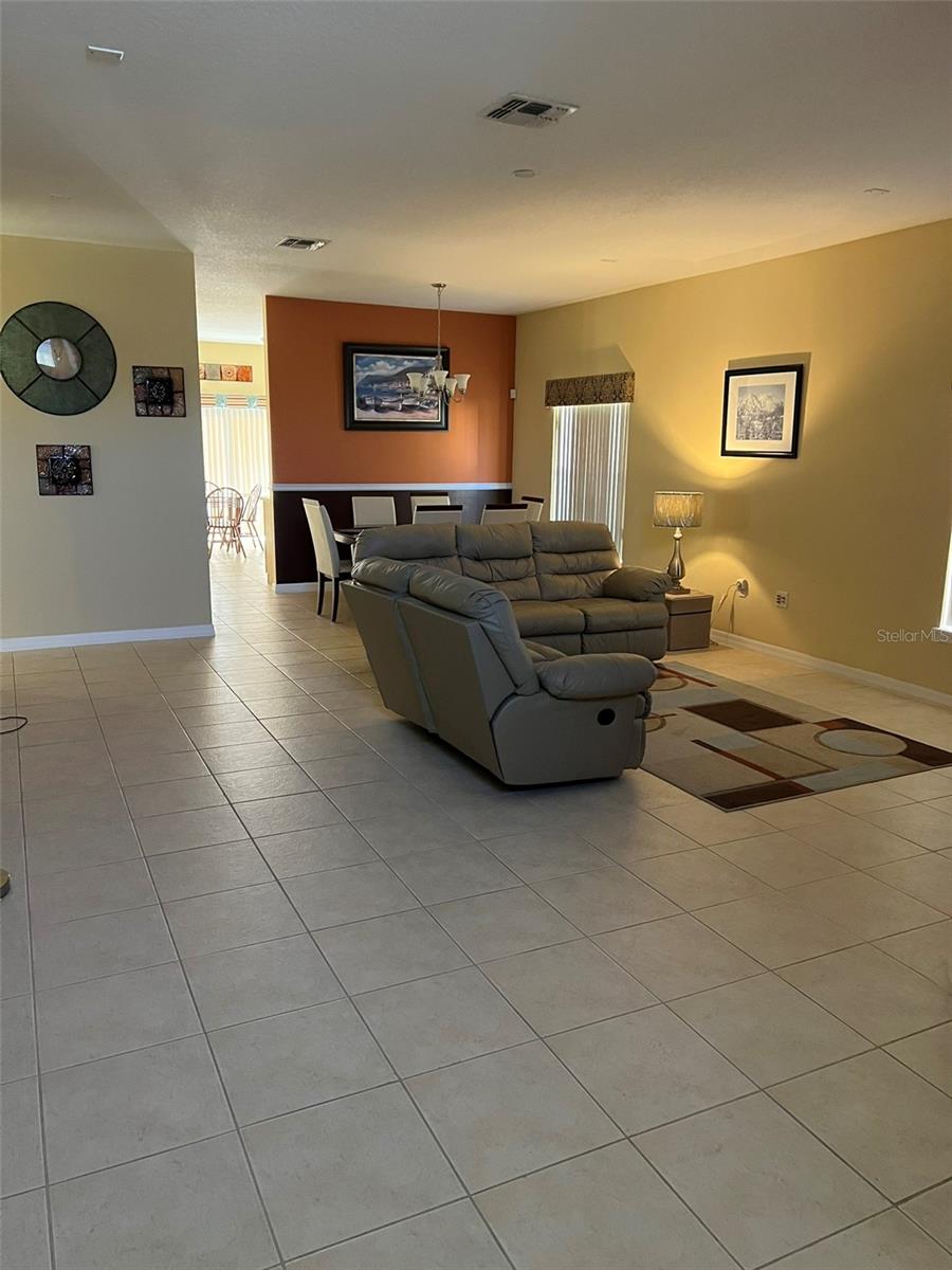 948 Hacienda Circle, FL