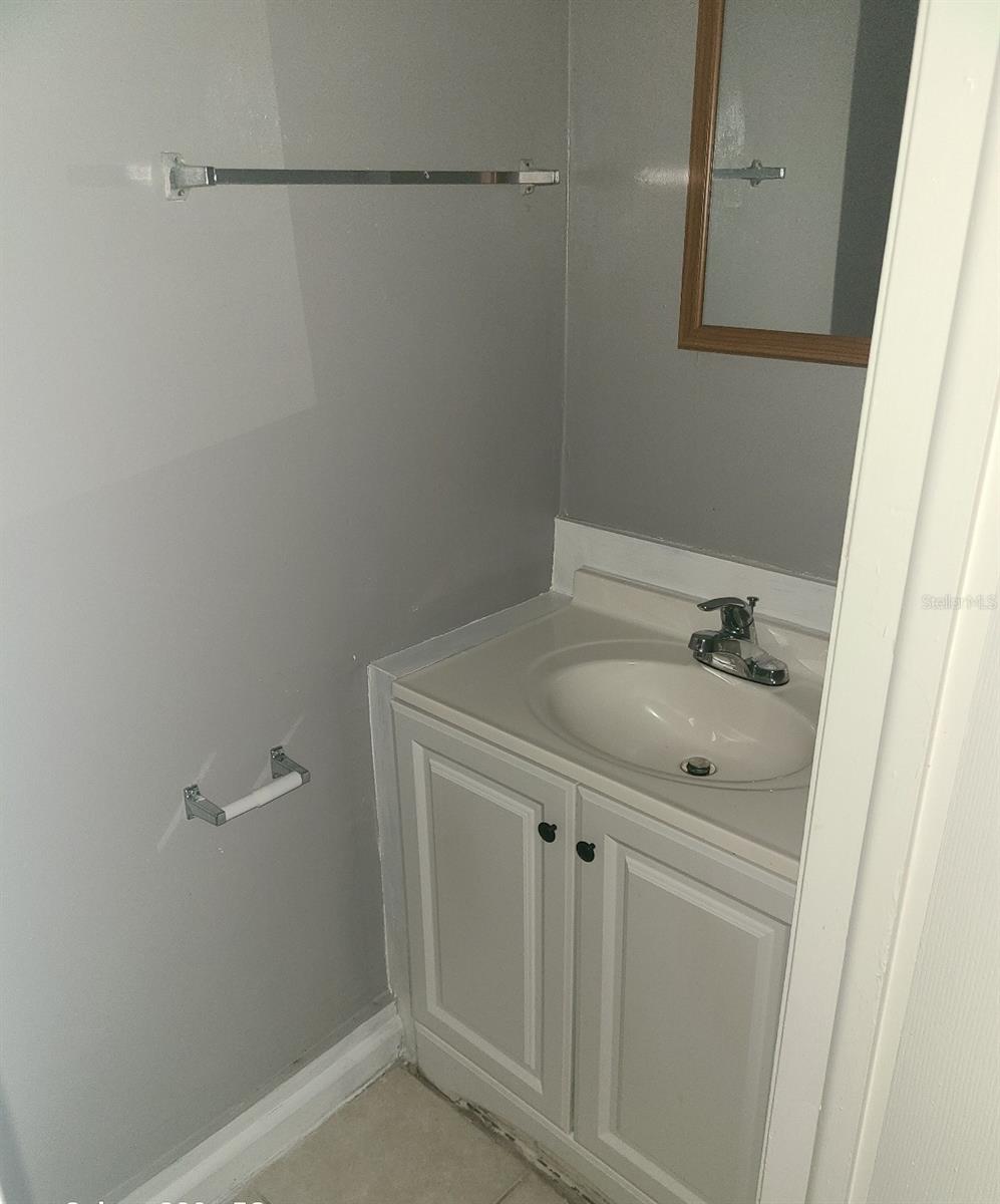 4910 Silver Oaks Village, FL
