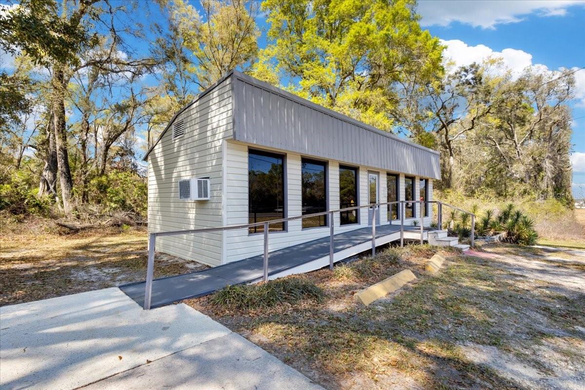 16648 Us Highway 19, FL