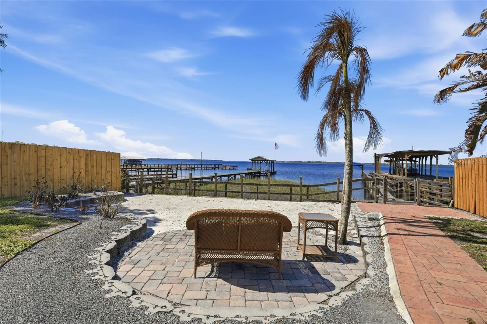 6254 Alligator Lake Shore East, FL
