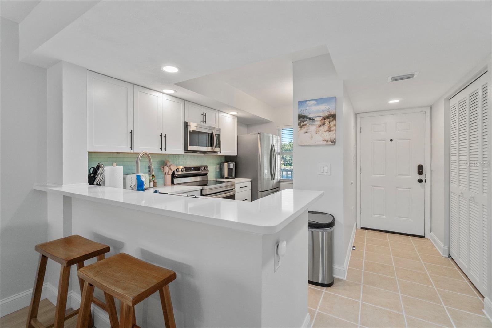 433 Cerromar Lane, FL