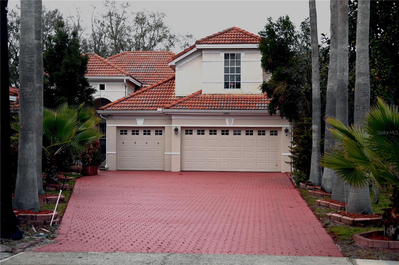 8800 Oak Landings Court, FL
