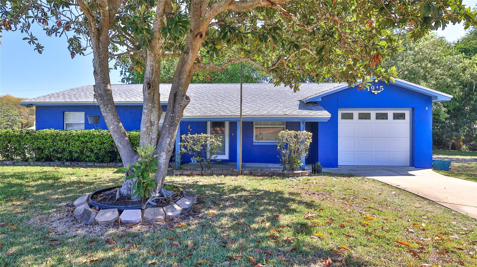 1915 Umbrella Tree Drive, FL