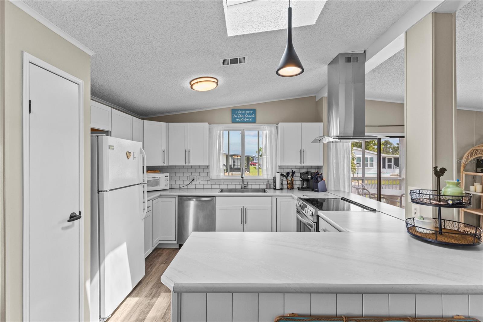 611 La Jolla Circle, FL