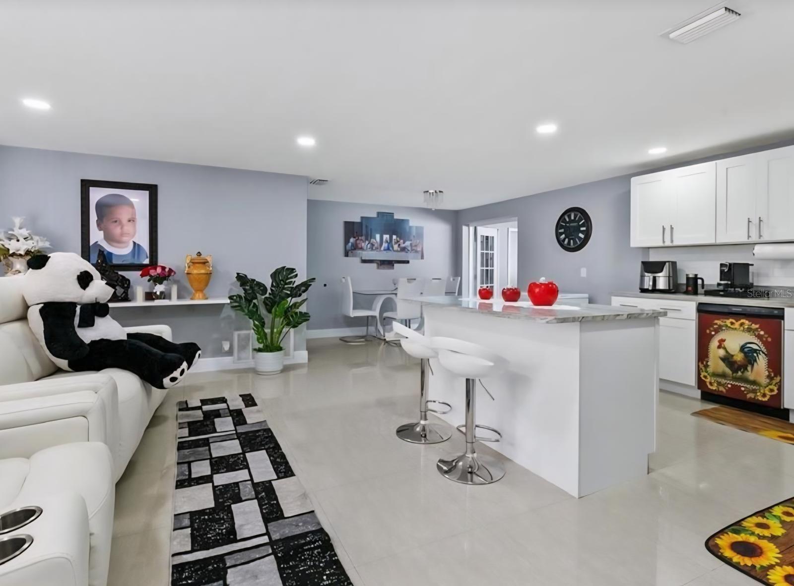 8310 Pat Boulevard, FL