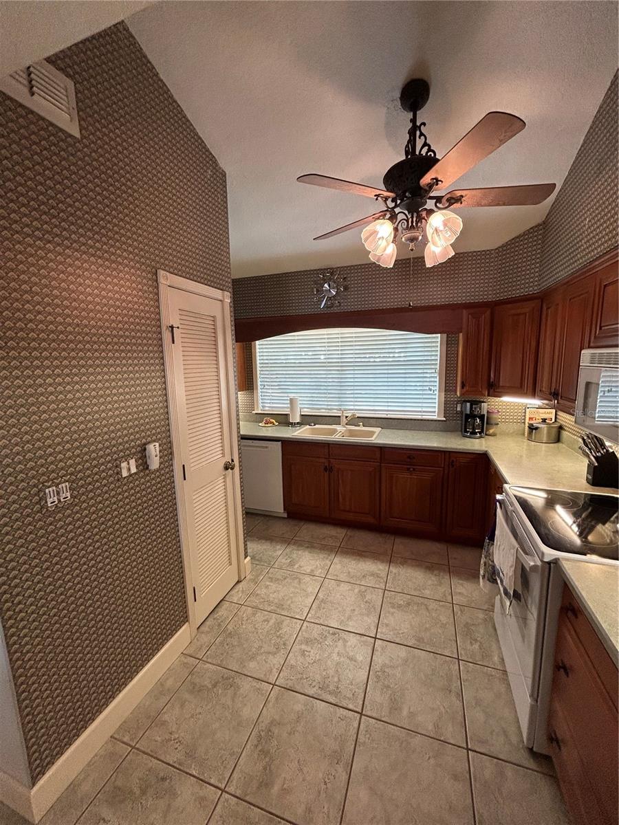 11001 Sunset Harbor Road, FL