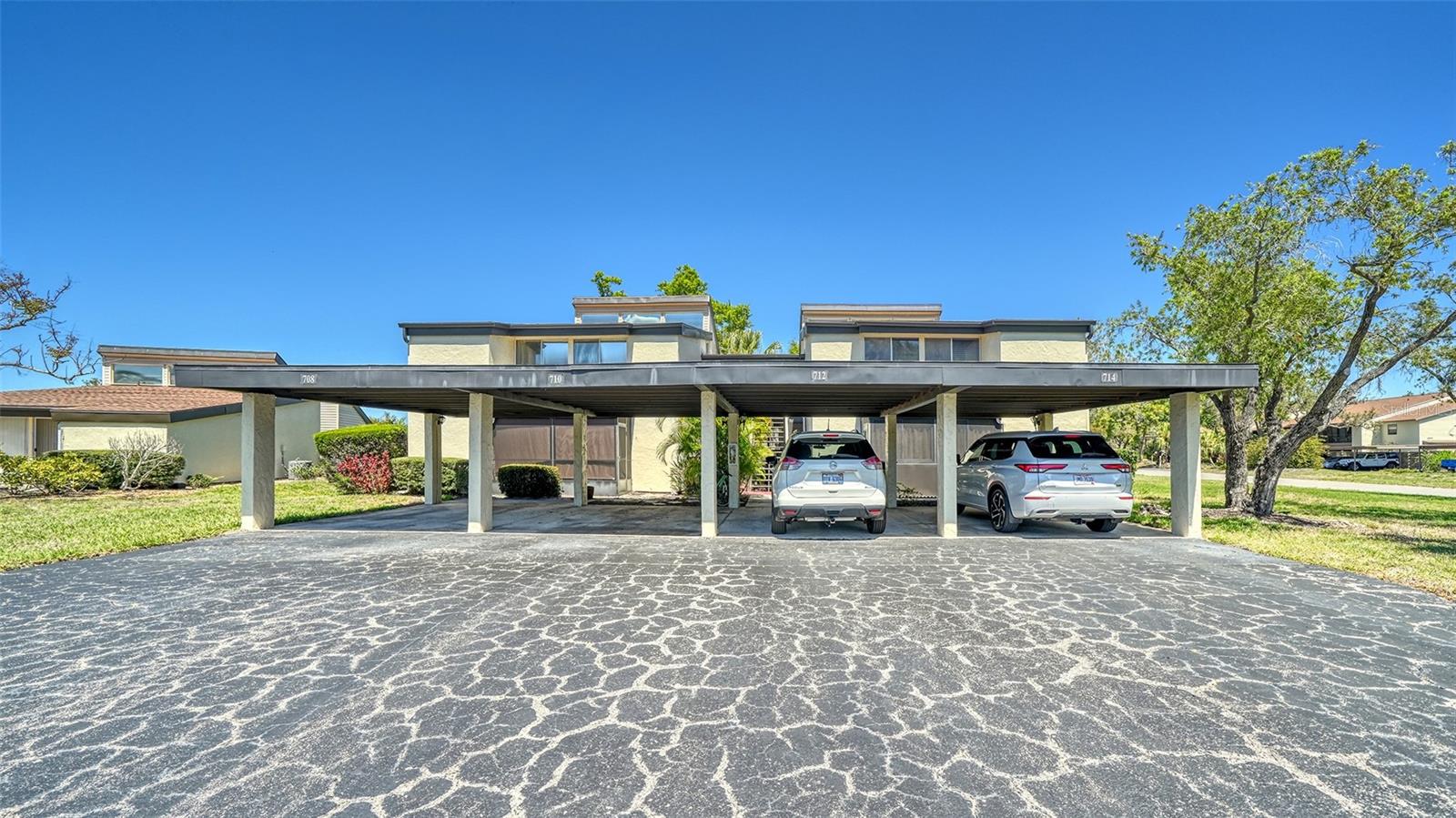 712 White Pine Tree Road, FL