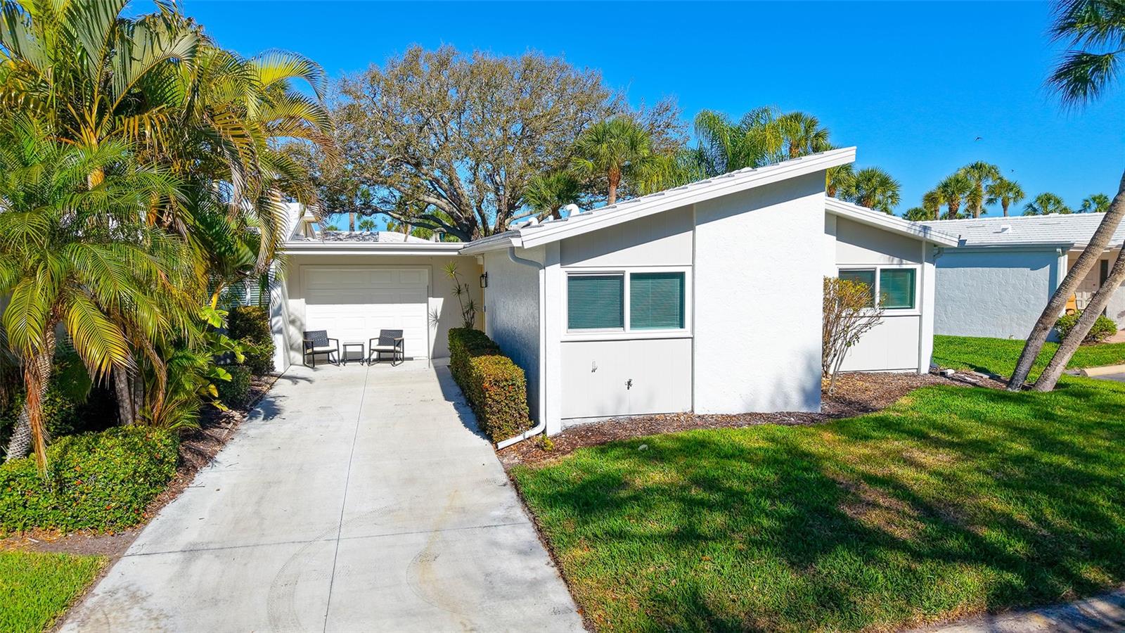 131 Whispering Sands Circle, FL