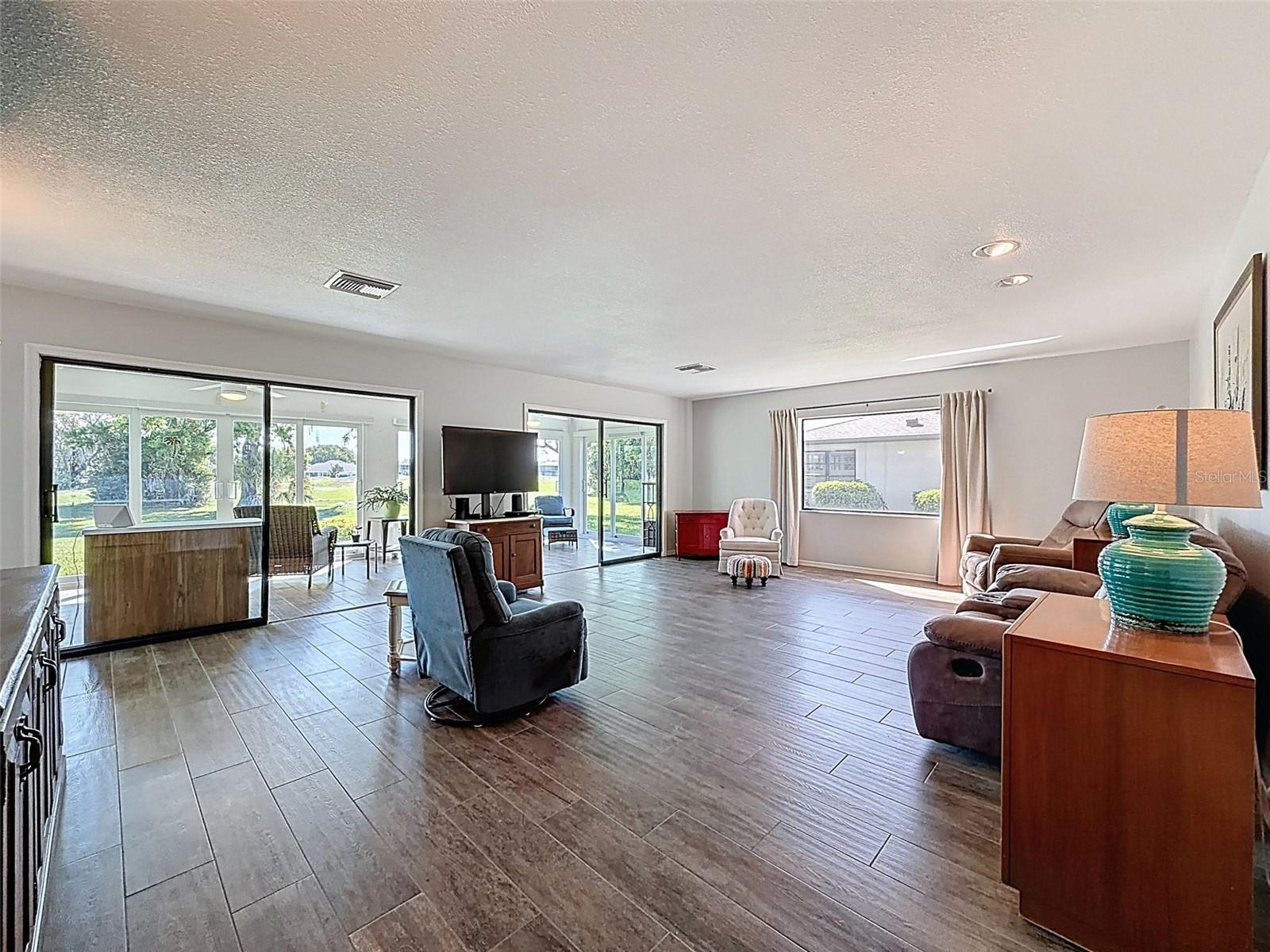 2629 Lancaster Drive, FL