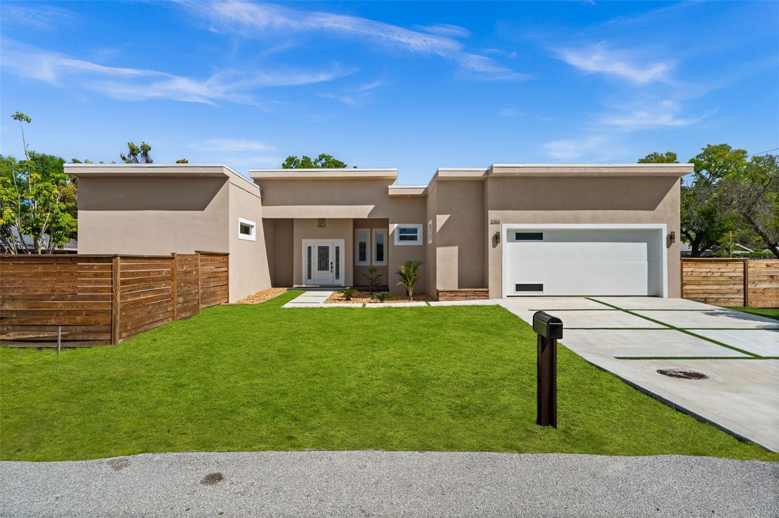 2311 Sandrala Drive, FL