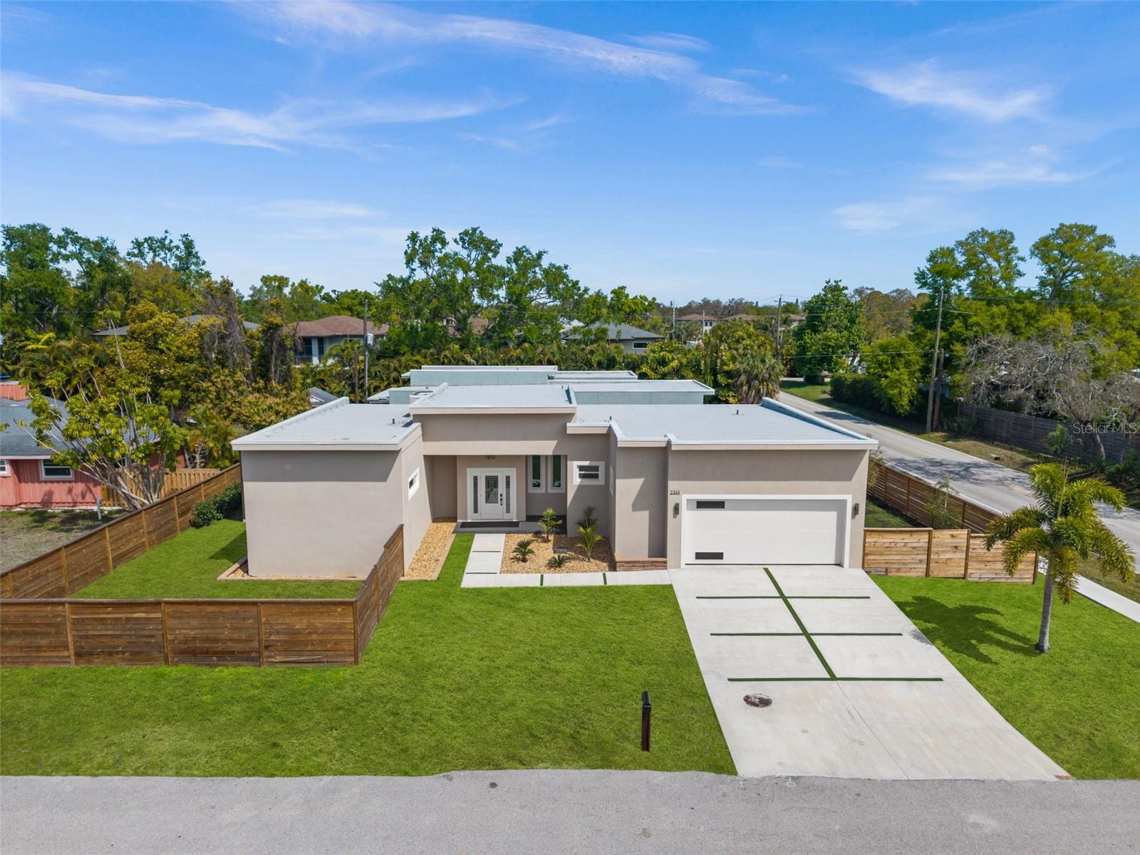 2311 Sandrala Drive, FL