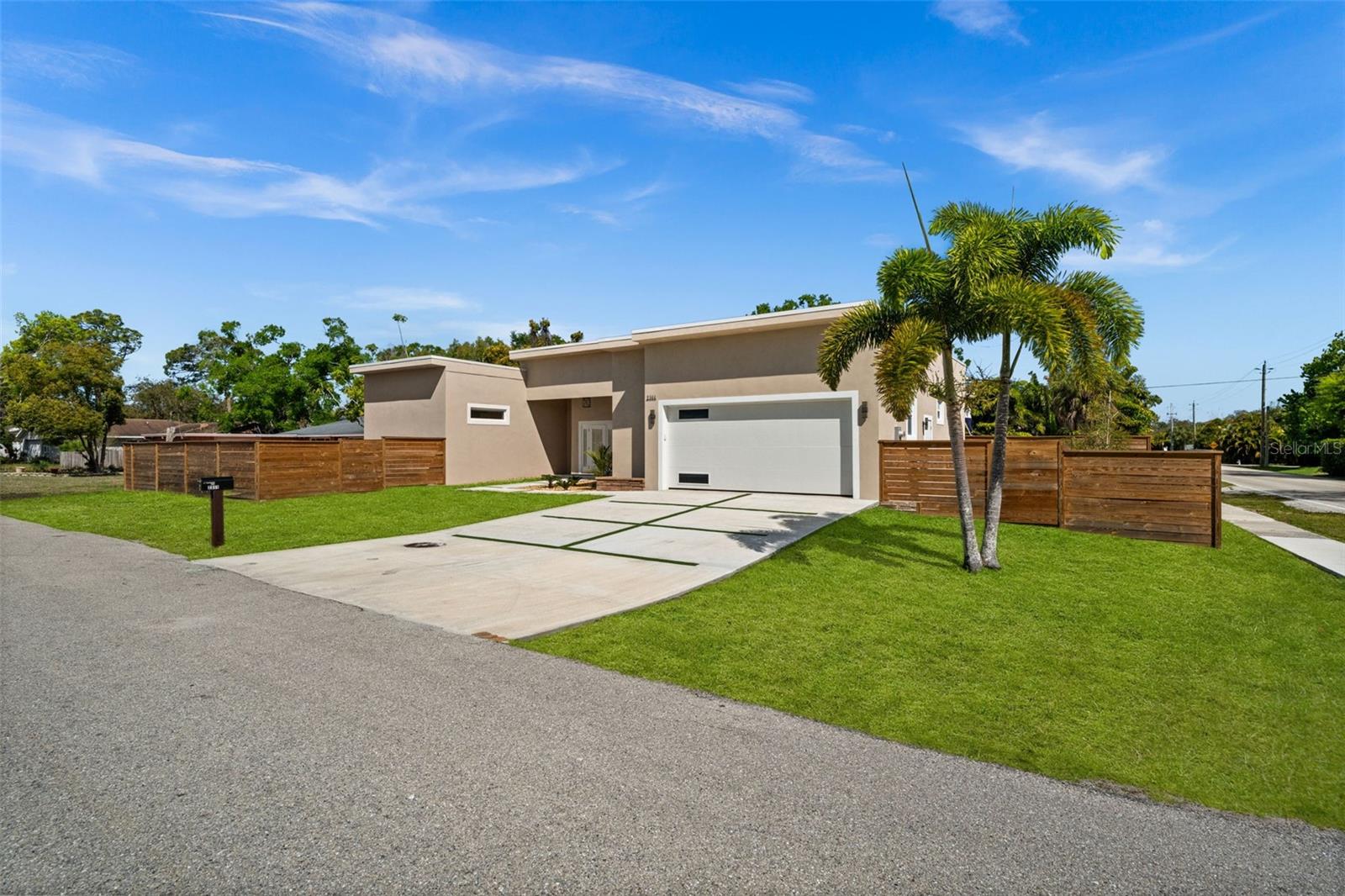 2311 Sandrala Drive, FL